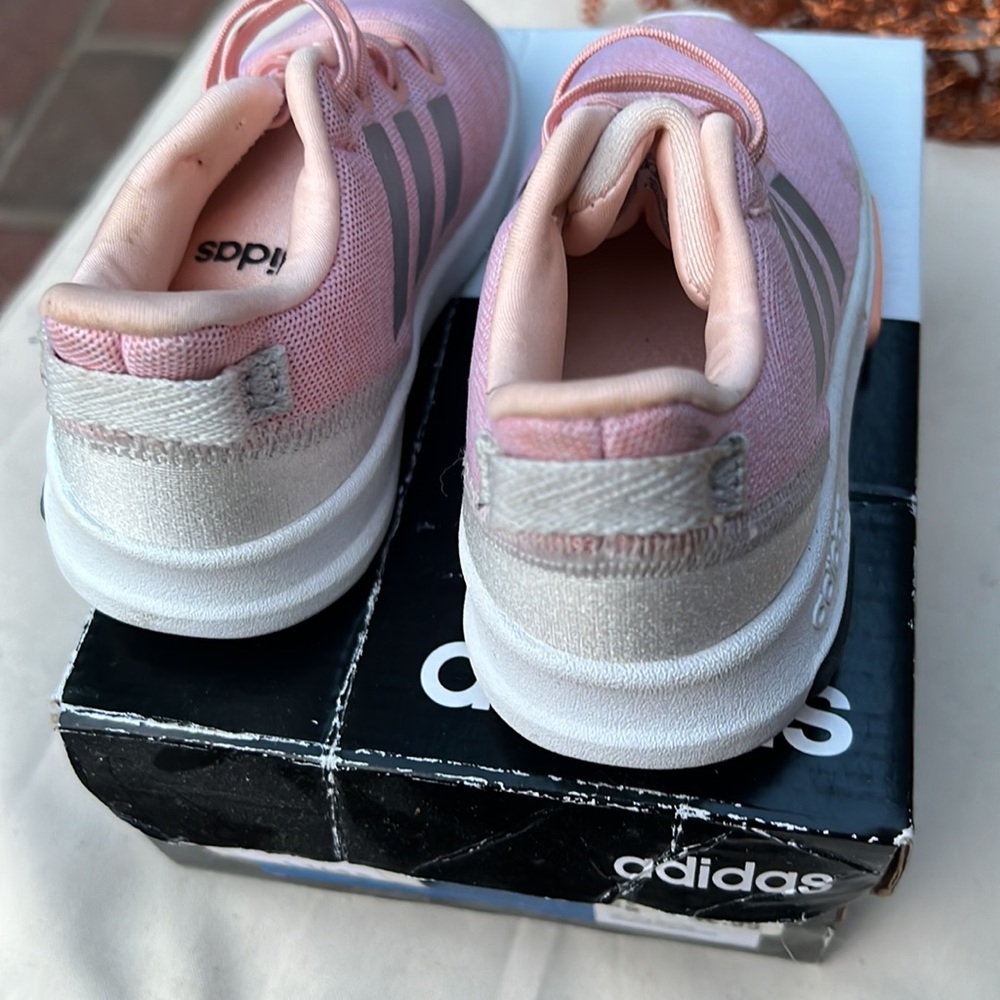 Adidas - Picture 2 of 8